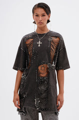 MARGOT DISTRESSED STUDDED SHORT SLEEVE TEE