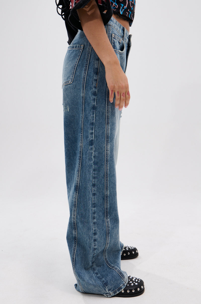 LEILA WIDE LEG JEANS