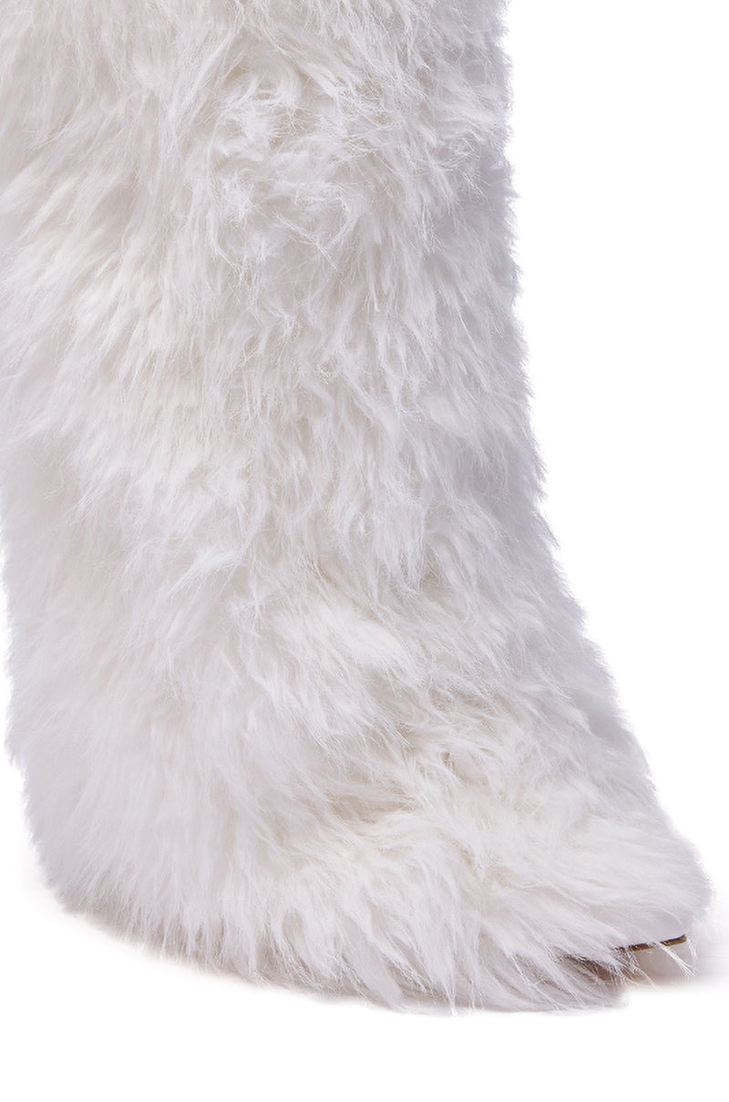 AZALEA WANG ARETE WHITE FUR STILETTO BOOT