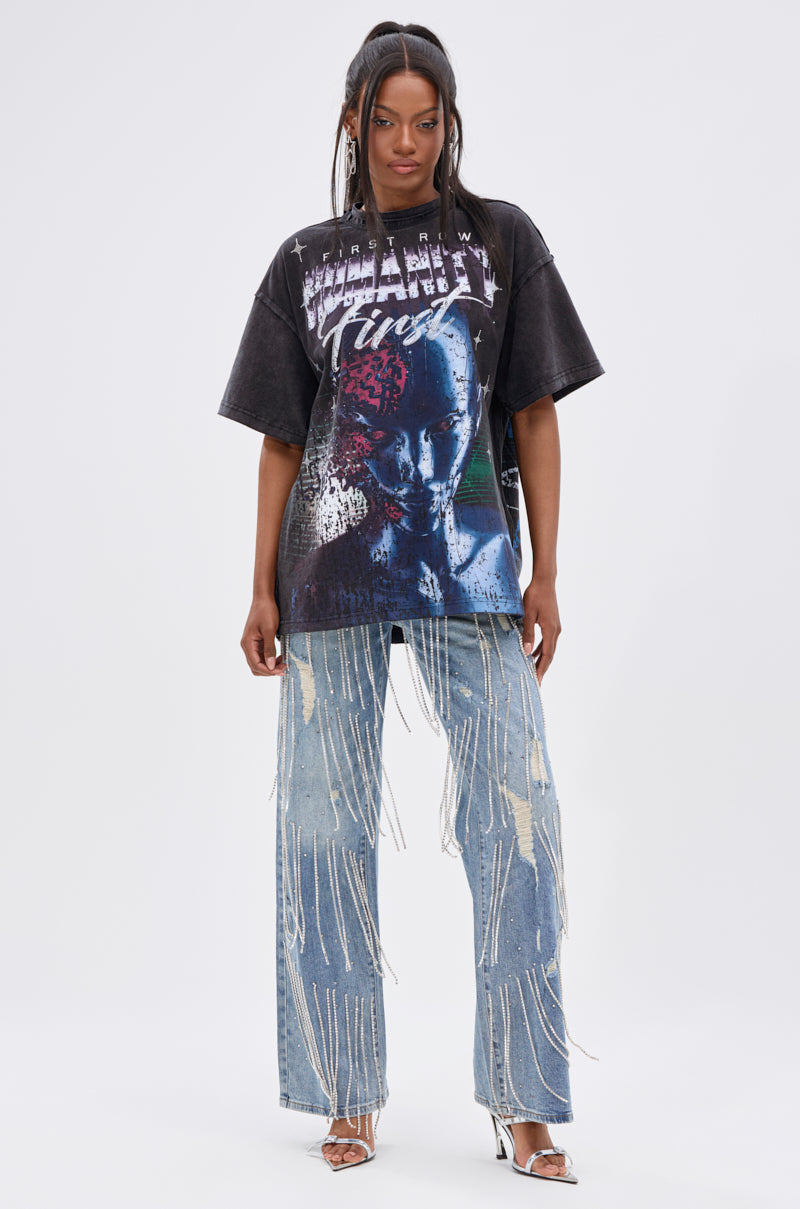 OUT OF BODY OVERSIZED GRAPHIC TEE