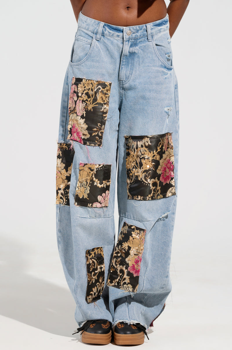 QUEENDOM BROCADE PATCH RELAXED DENIM