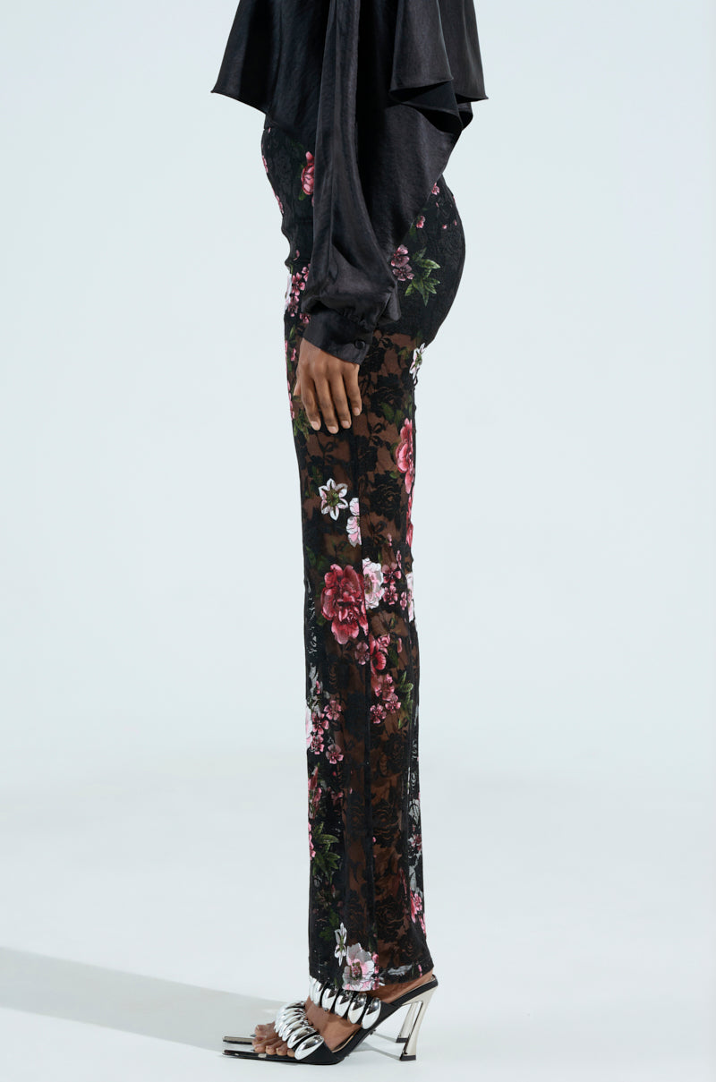 DEEP IN THE GARDEN LACE LEGGING