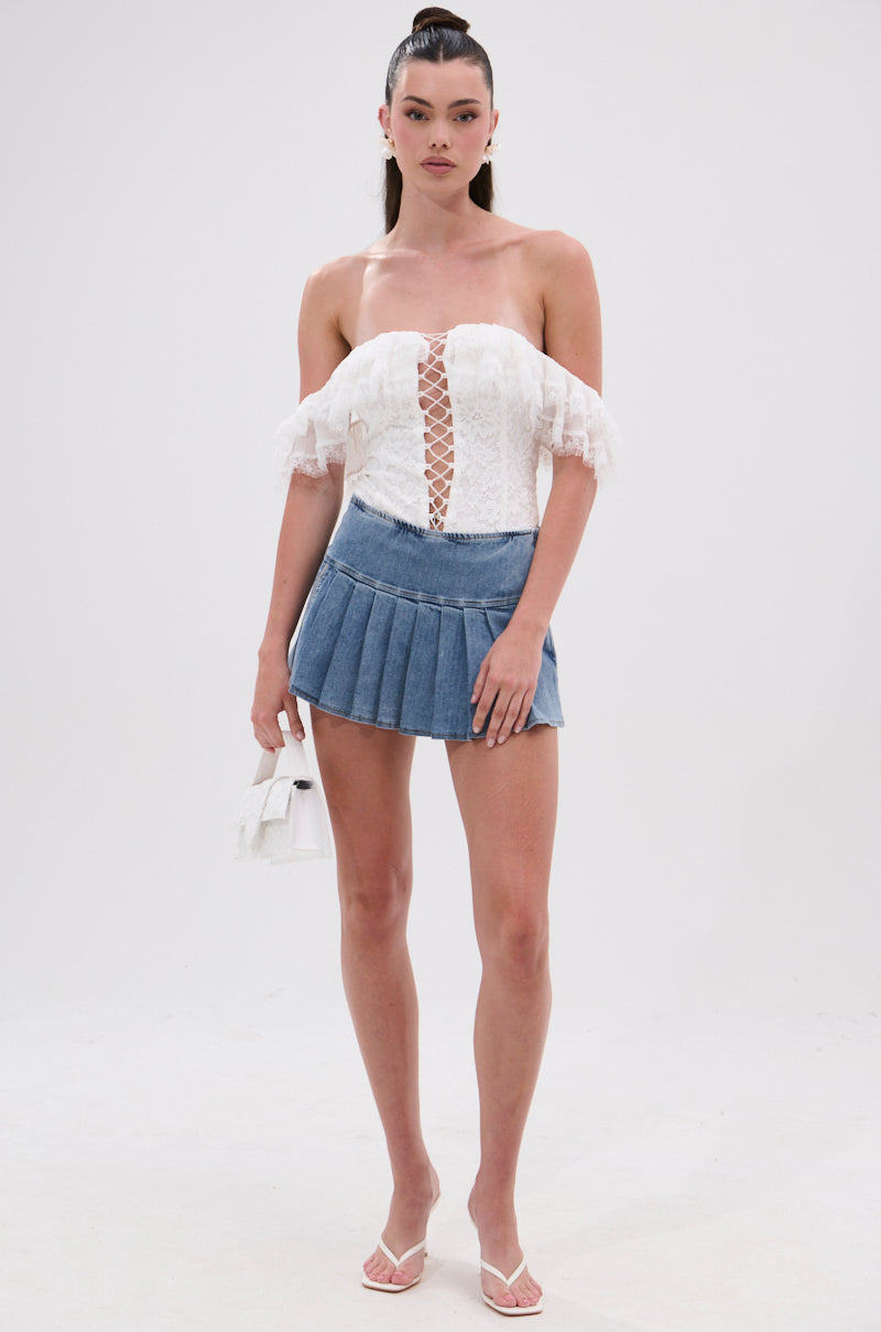 ARIELLE LACE BODYSUIT IN WHITE