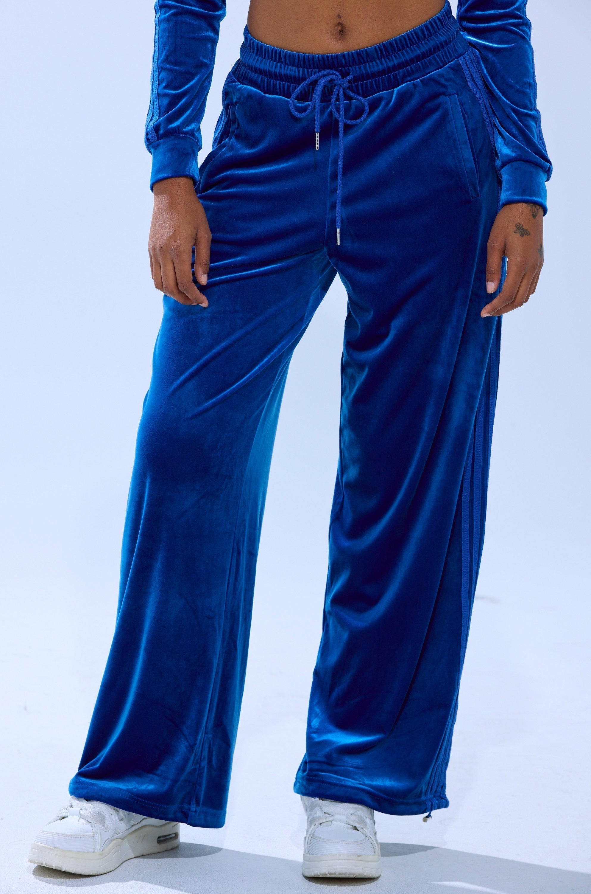 ELECTRIC BLUES WIDE LEG JOGGER