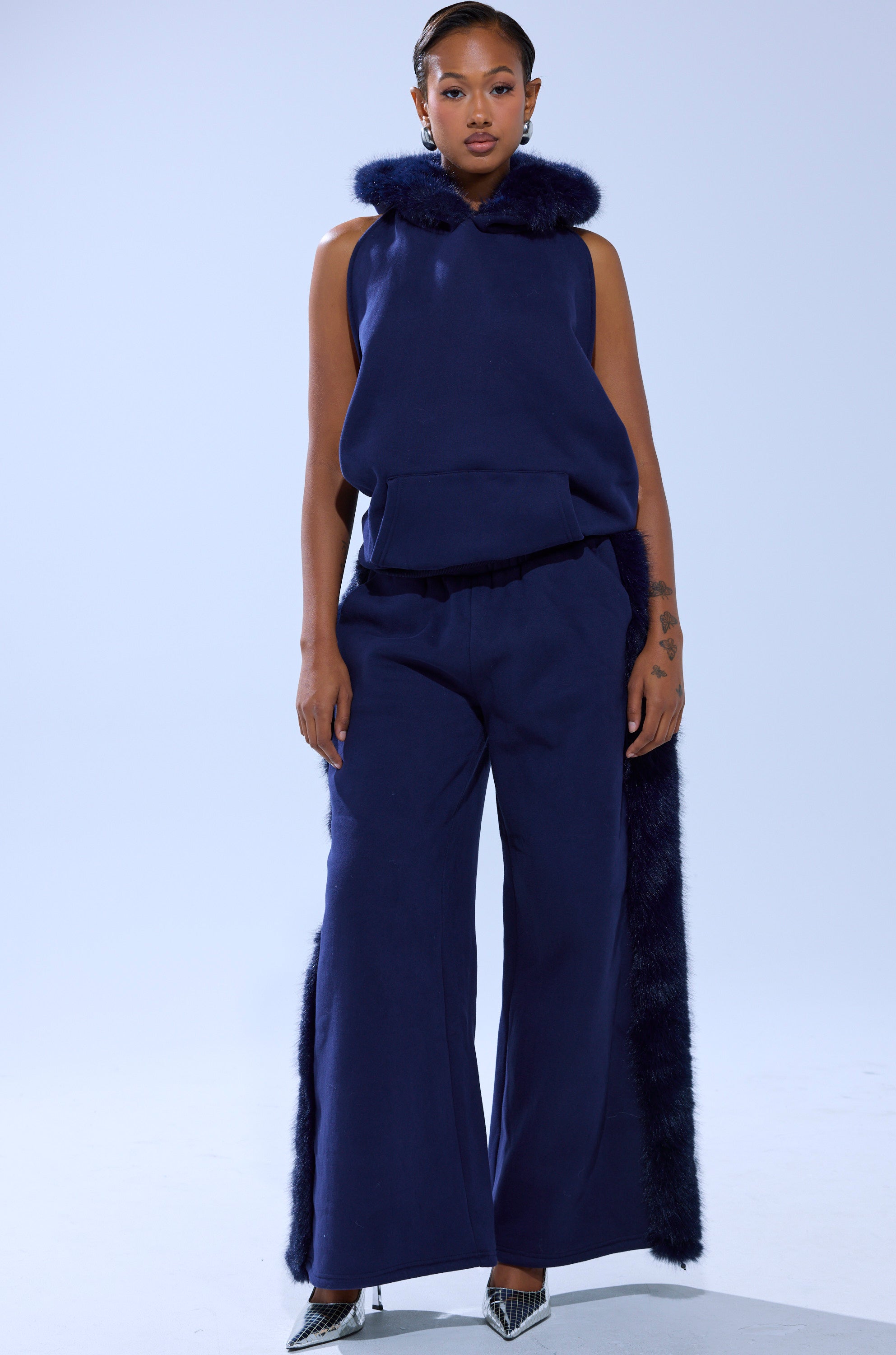 LUXE FUR JOGGER IN NAVY
