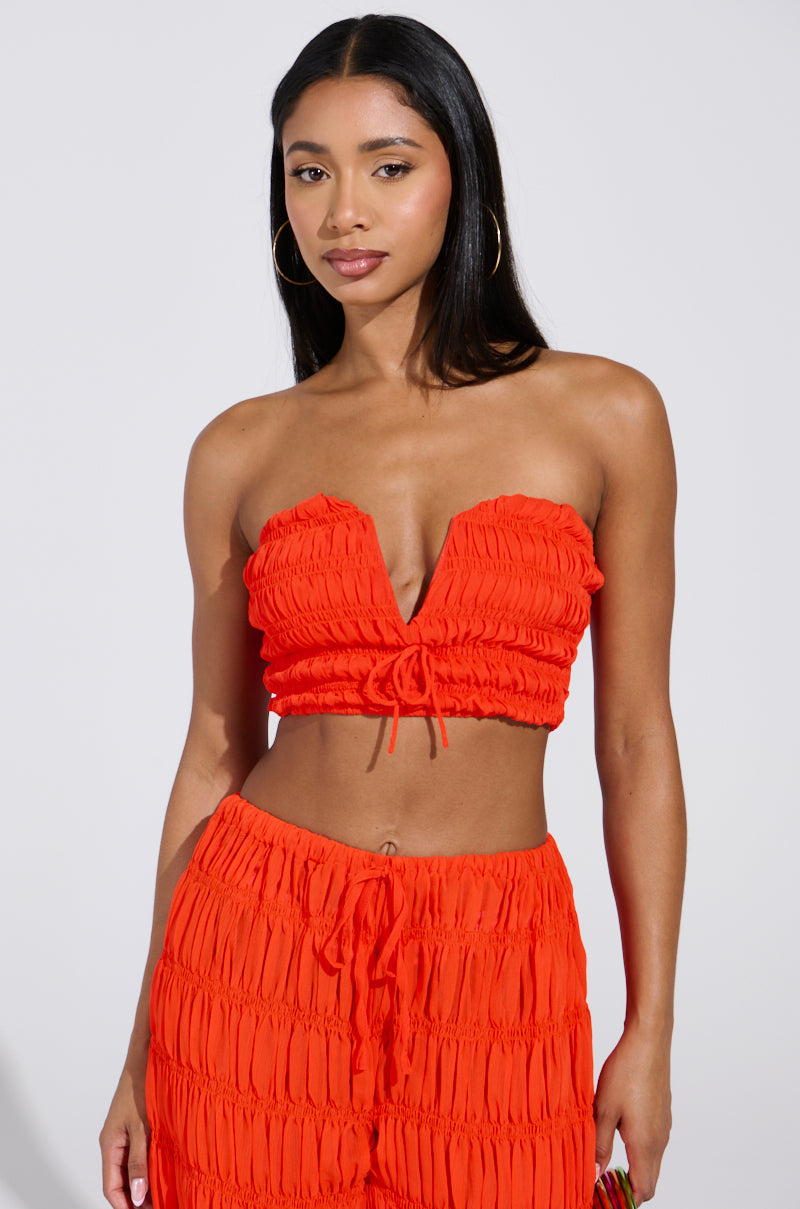 BREAK MY LOVE STRAPLESS CROP TOP