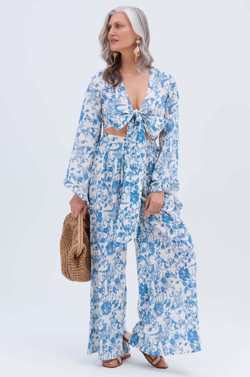 DOLLED UP TIE FRONT TOP