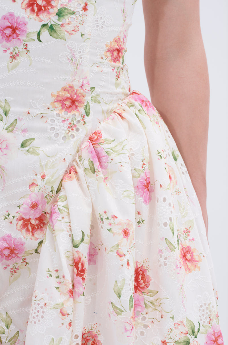 KEEP IT MOVING ON FLORAL MAXI DRESS