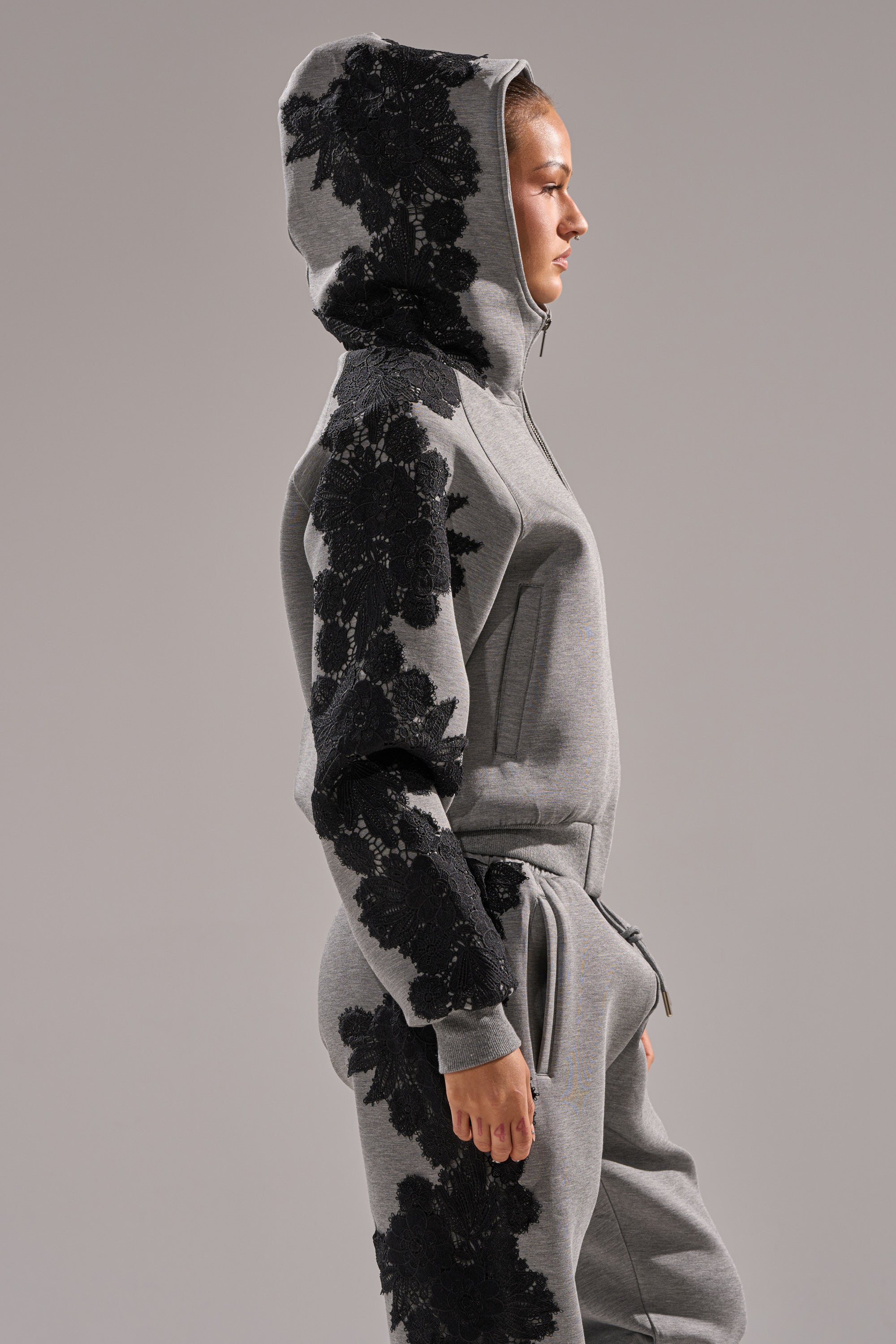 RAQUEL ZIP UP SWEATSHIRT