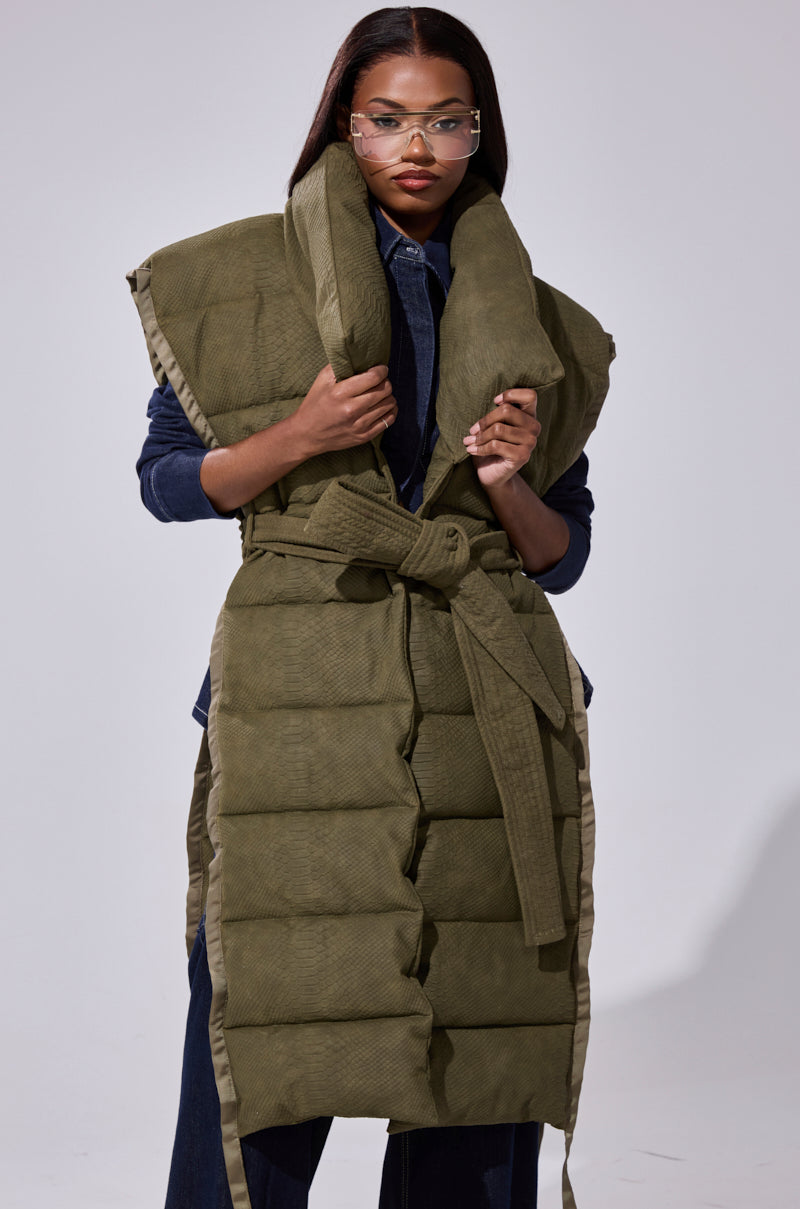 PILOT JONES LONGLINE PUFFER VEST IN CROC SUEDE