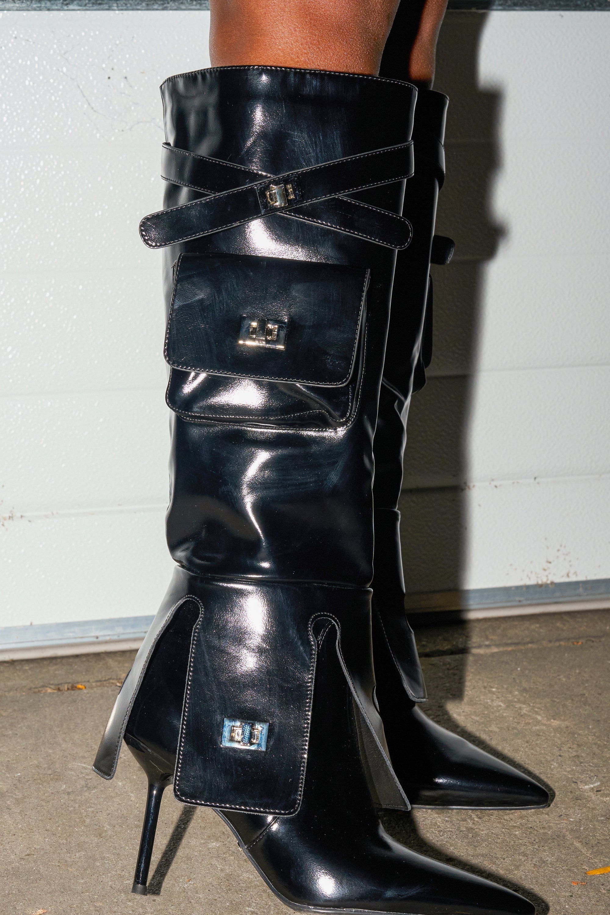 AZALEA WANG WATERS BLACK STILETTO BOOT WITH POCKETS