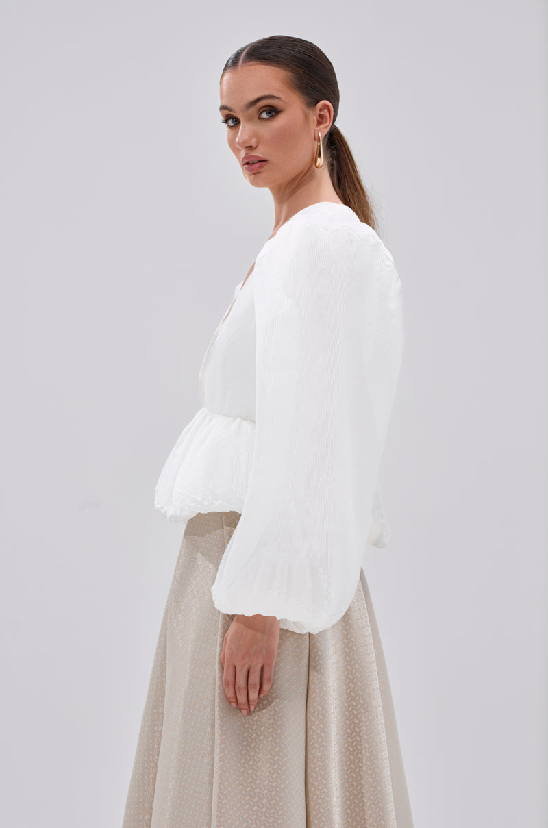 MIMI V-NECK BLOUSE IN WHITE