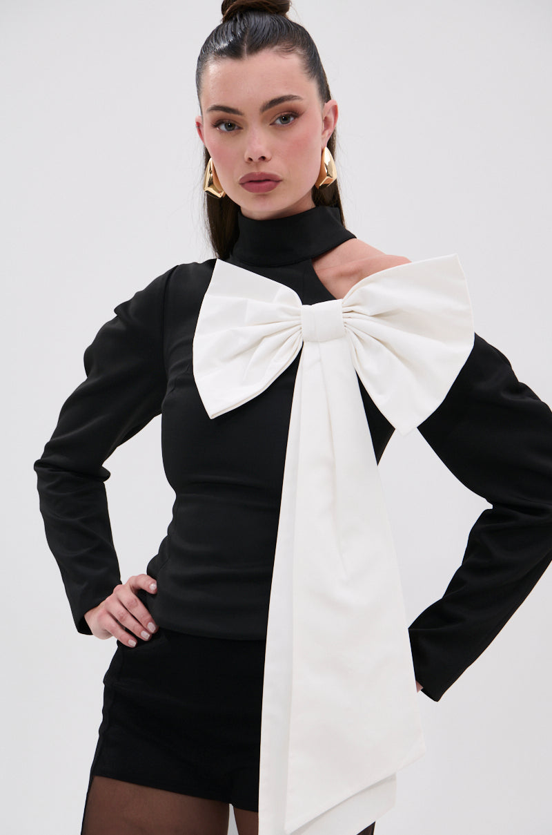 DAYANNE MOCK NECK BOW TOP