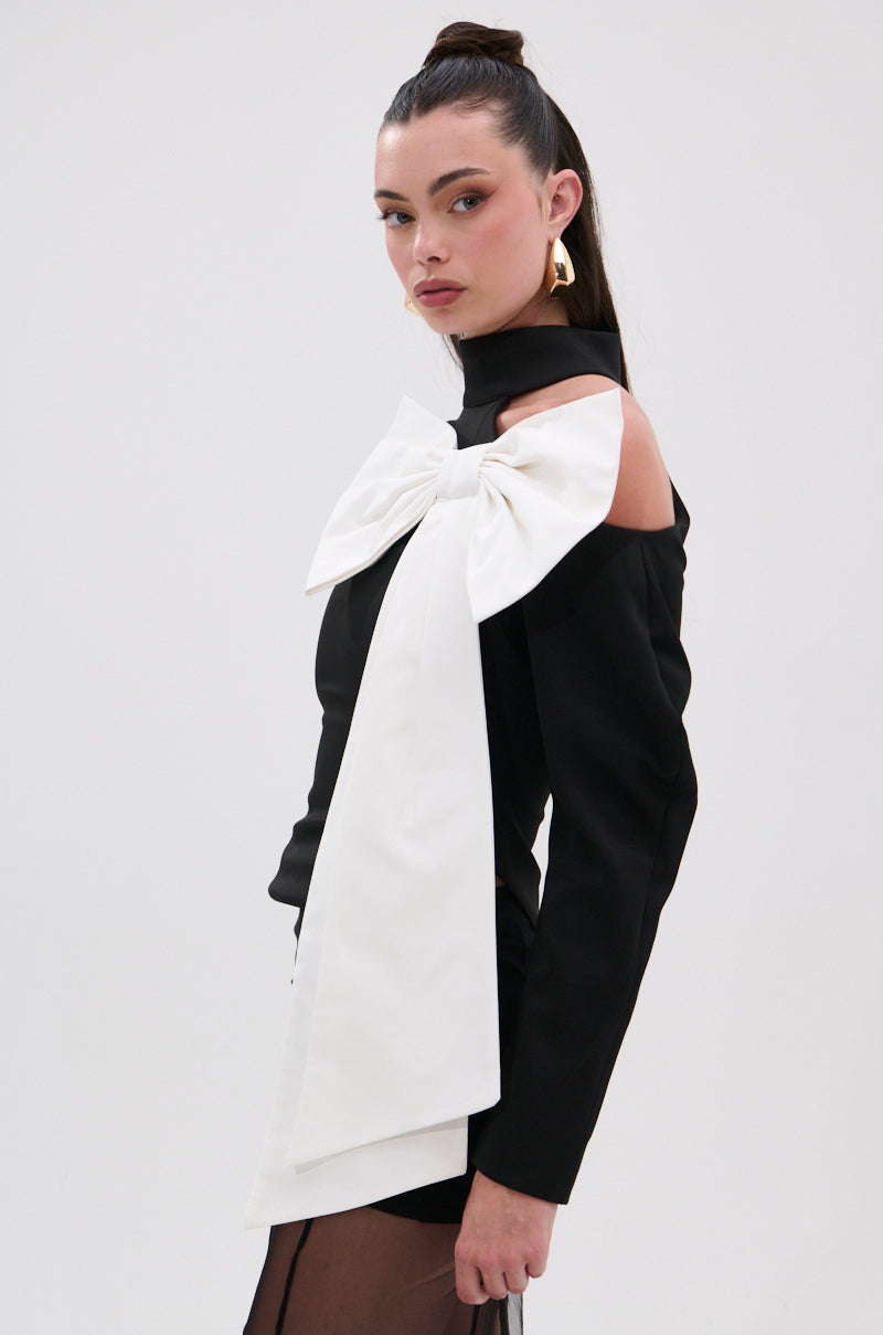 DAYANNE MOCK NECK BOW TOP
