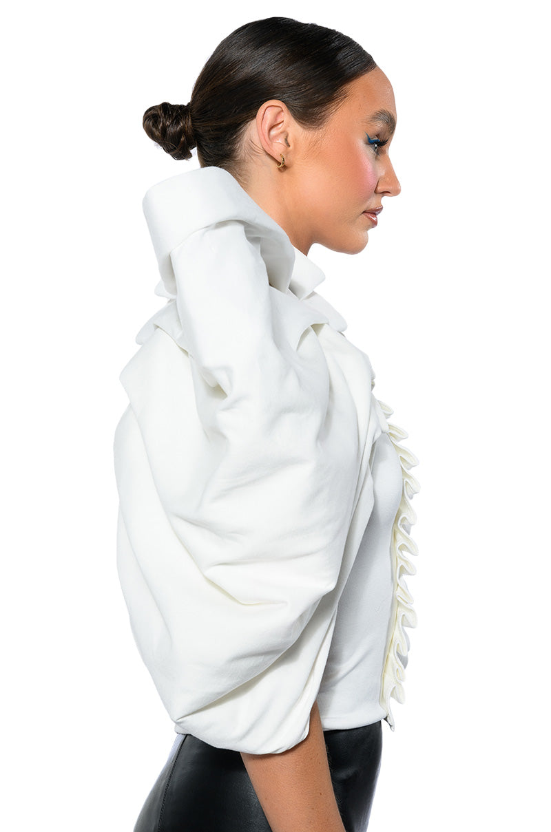 ANNIKA STATEMENT SLEEVE TOP