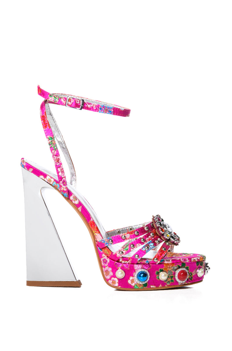 AZALEA WANG ADEN EMBELLISHED CHUNKY SANDAL IN FUCHSIA