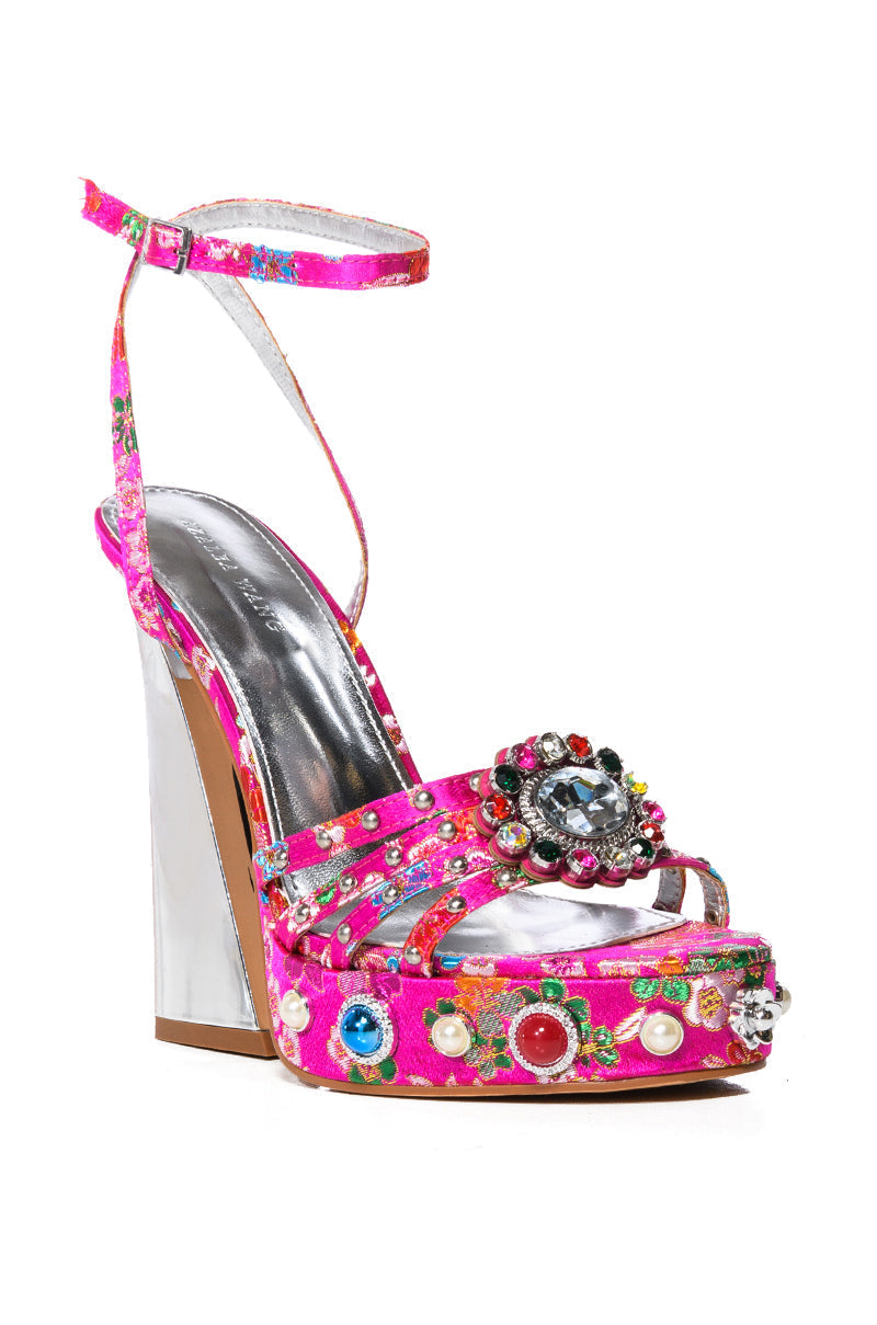 AZALEA WANG ADEN EMBELLISHED CHUNKY SANDAL IN FUCHSIA