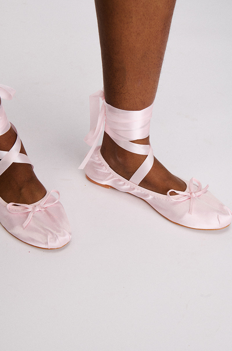 AZALEA WANG BALLET TIE PINK FLAT