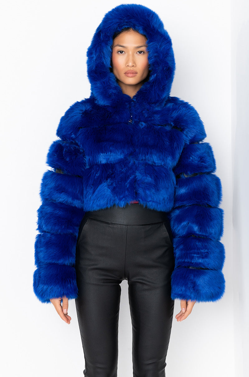 GRACELLE FAUX FUR CROPPED JACKET