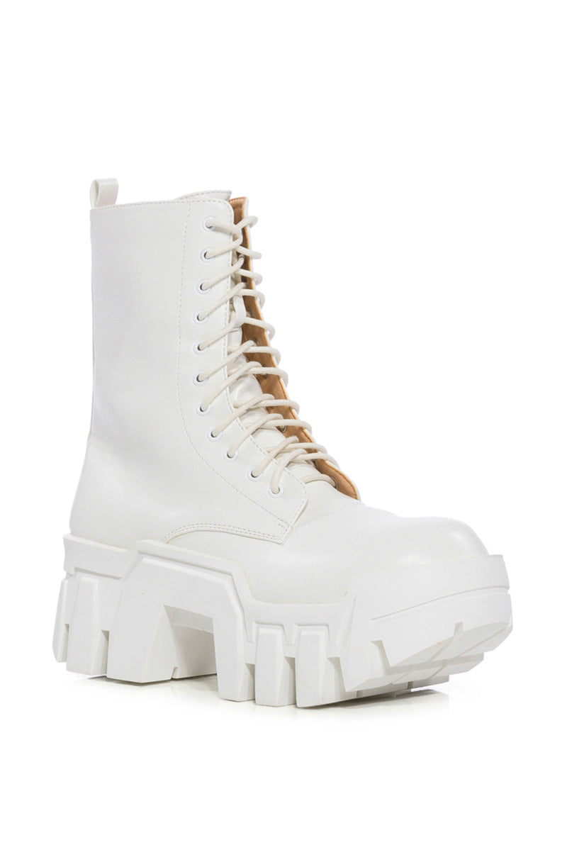 AZALEA WANG OLYMPIA WHITE CHUNKY BOOTIE