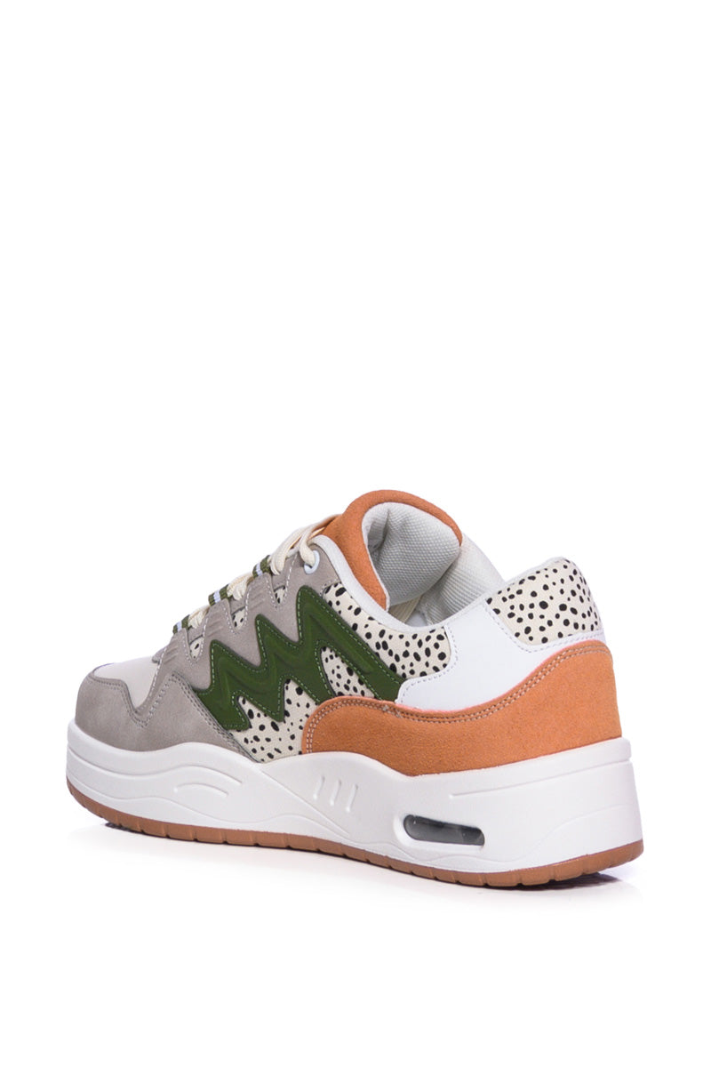AZALEA WANG OVERLAND MULTI SNEAKER