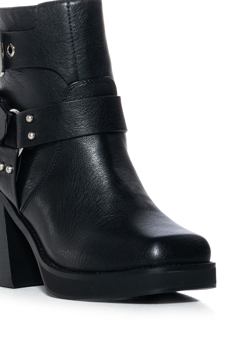 AZALEA WANG SCOOTER CHUNKY MOTO BOOTIE