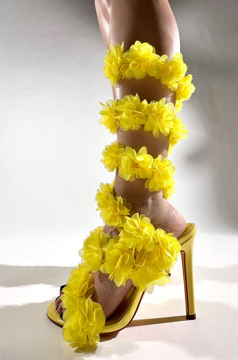 AZALEA WANG THEODOSIA FLORAL SANDAL IN YELLOW
