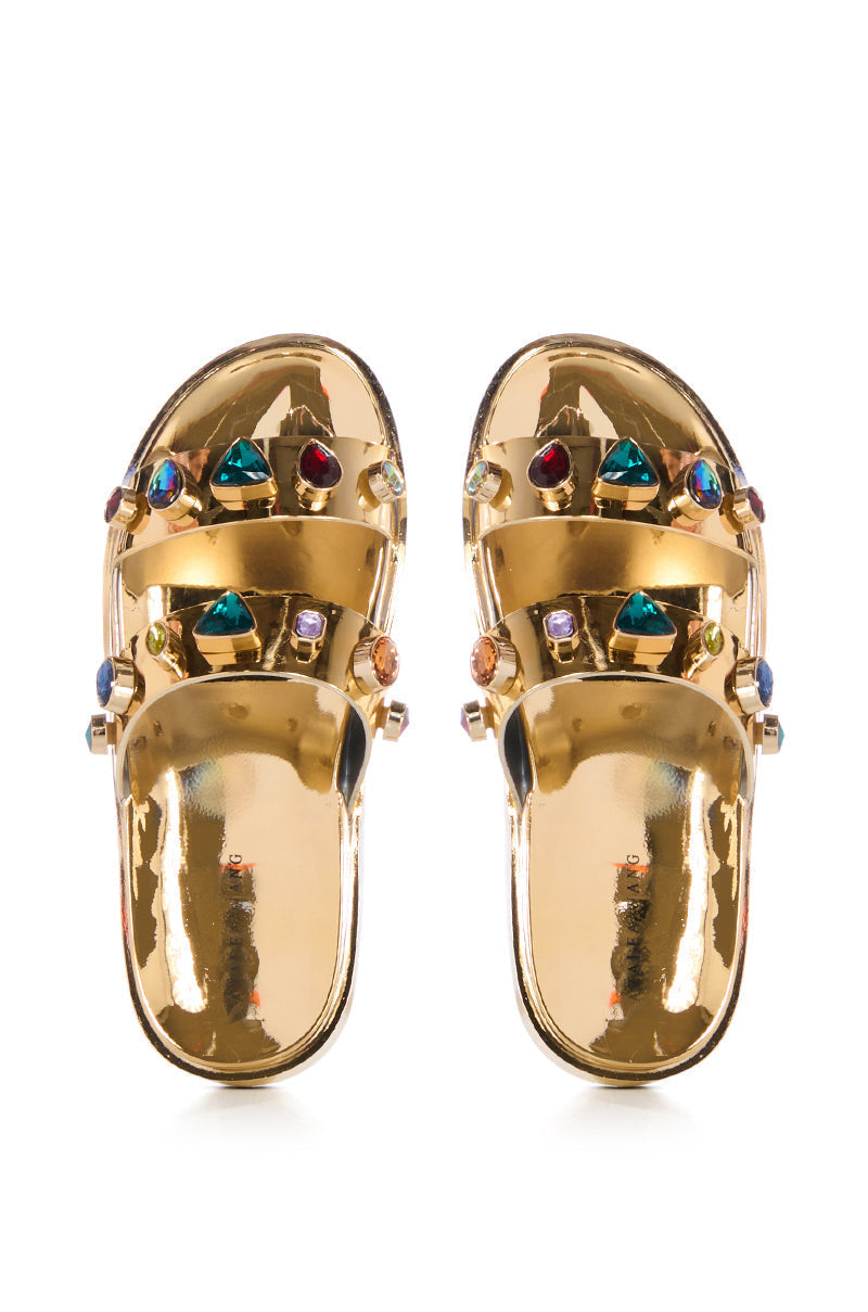 AZALEA WANG TREASURE HUNT GEM SANDAL IN GOLD