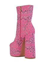 BORG PLATFORM BOOTIE IN PINK