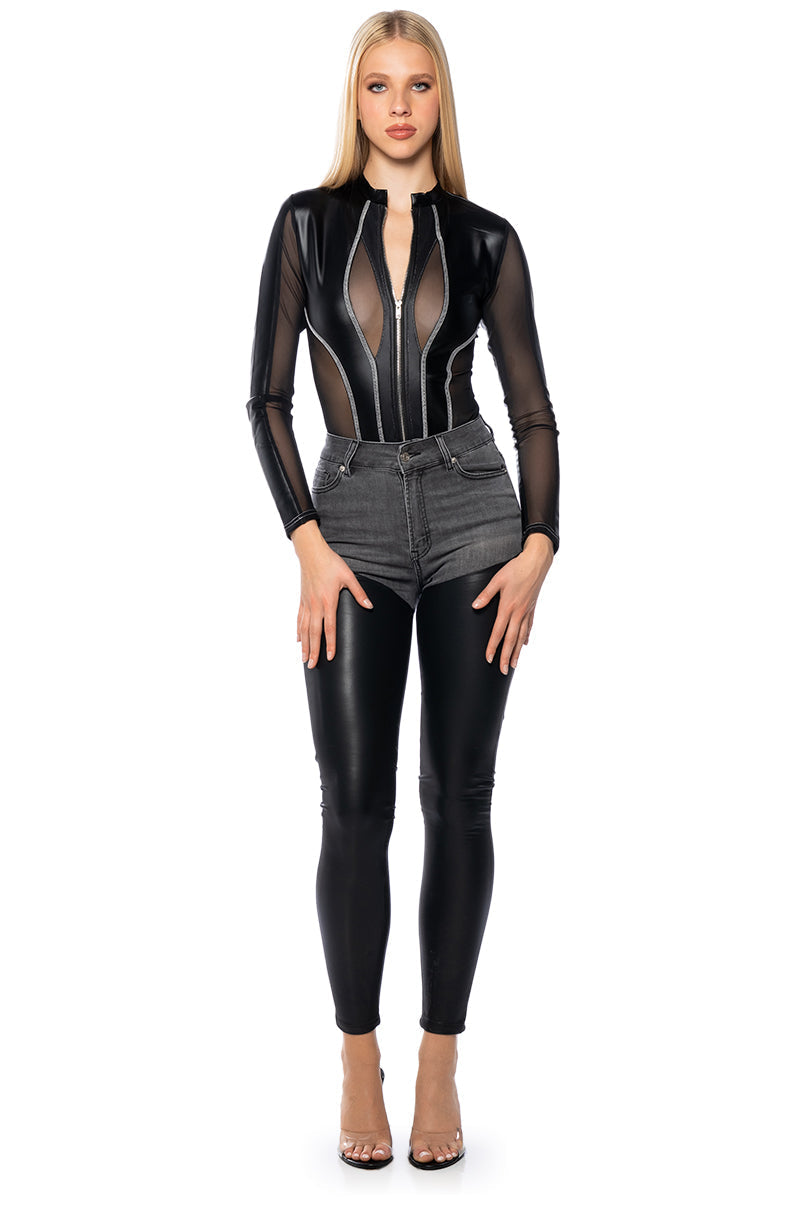 EXTREME STRETCH HIGH WAIST SKINNY JEANS WITH FAUX LEATHER