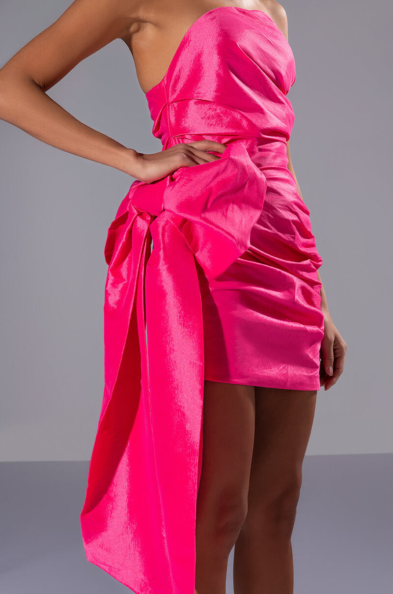 GOLDEN HOUR STRAPLESS RUCHED BOW DETAIL MINI DRESS