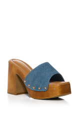 GROOVY CHUNKY PLATFORM SANDAL IN DENIM