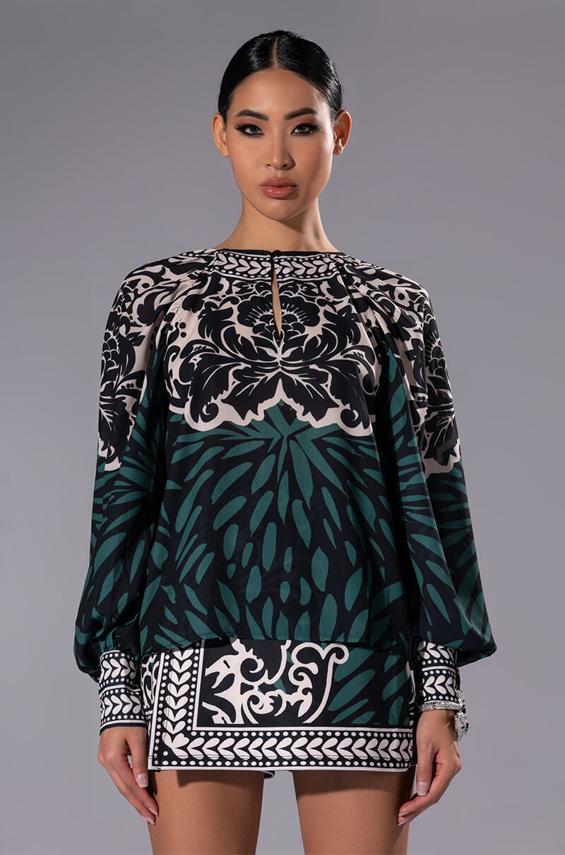 LATER BABY PRINTED BLOUSE AND SKORT SET