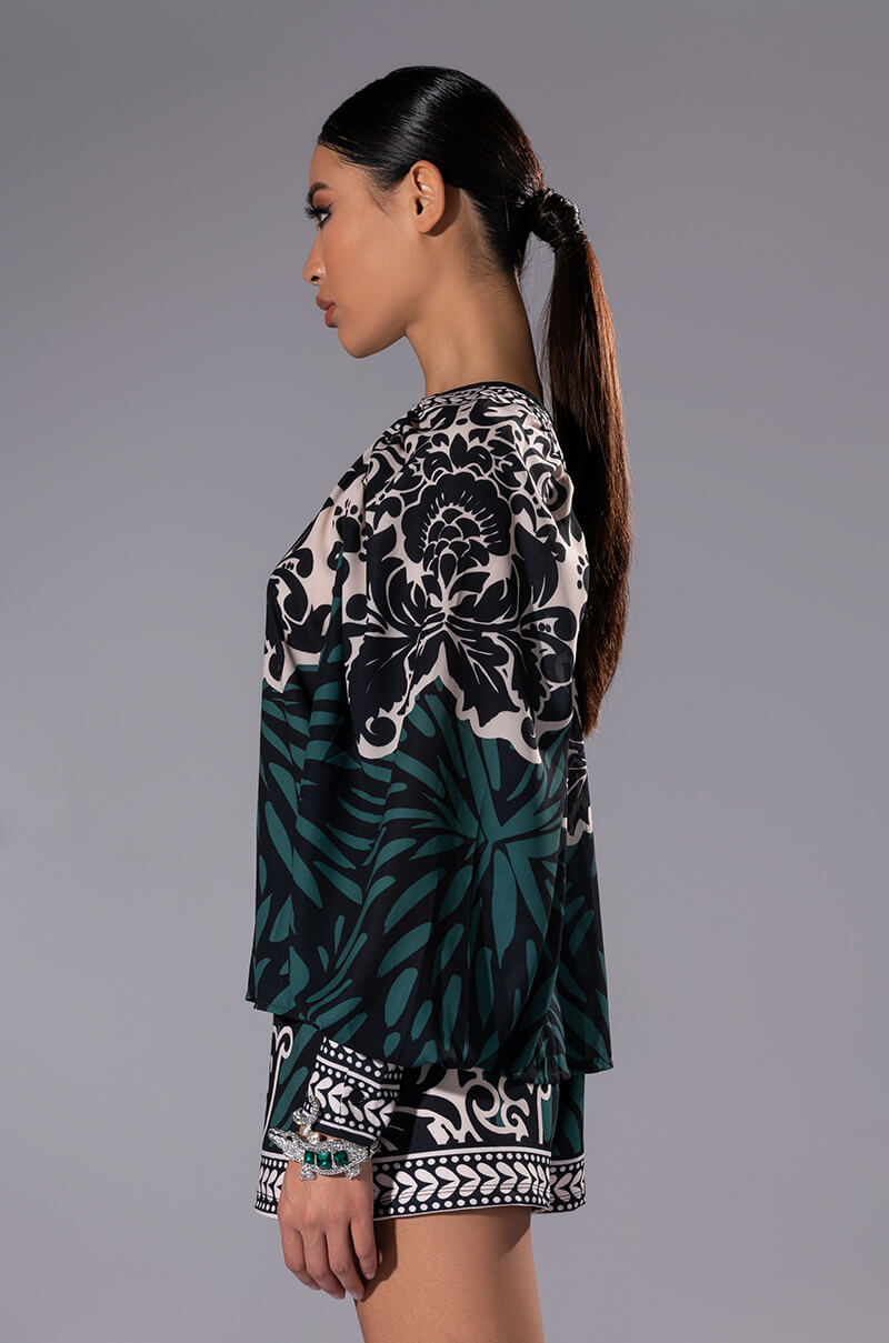 LATER BABY PRINTED BLOUSE AND SKORT SET