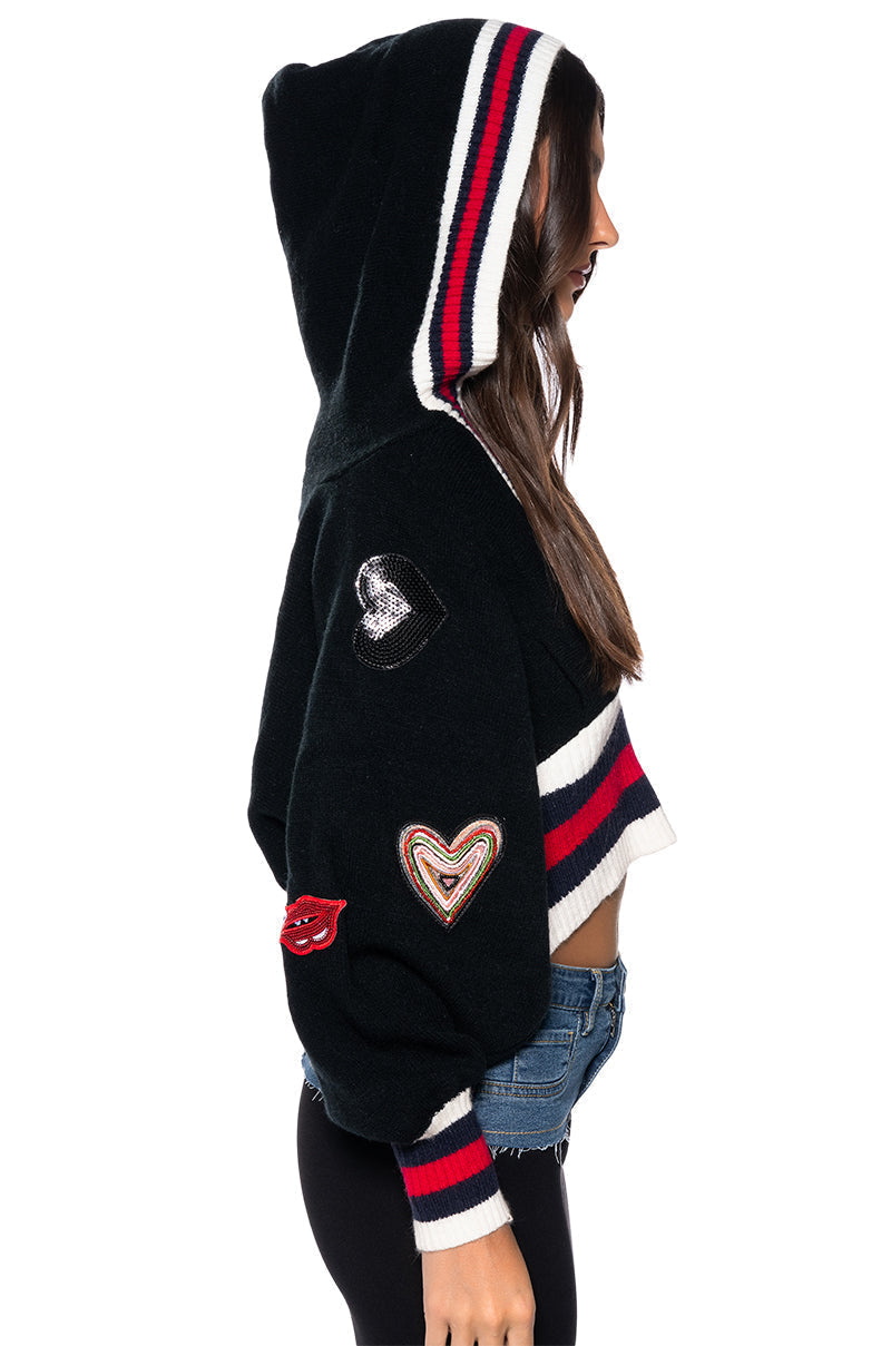 QUEEN OF HEARTS HOODED SWEATER